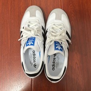 Adida Sambas BRAND NEW NEVER WORN